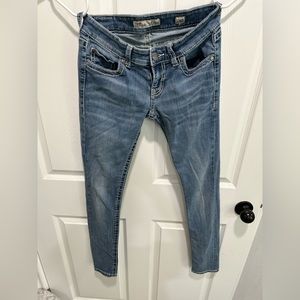 BKE Skinny Jeans. 26 Regular.